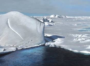 Richard Estes, Antarctica IV, 2013, oil on board, 16 x 34 3/4 in.